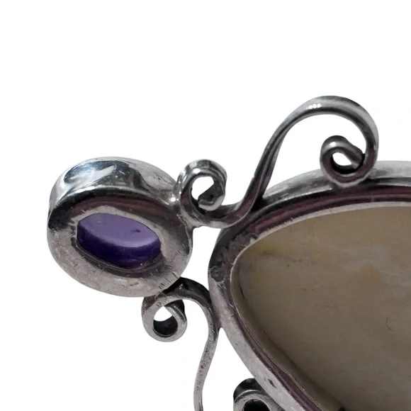 Vintage Sterling Silver Carved Bone Goddess
Moon Face & Amethyst Pendant - Picture 3 of 6
